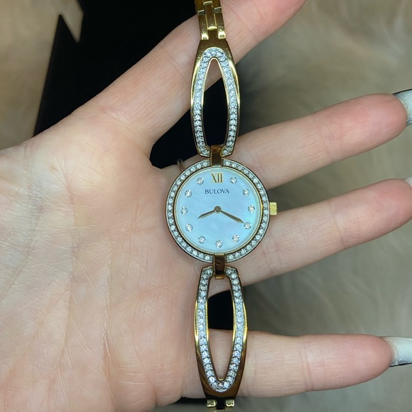 Bulova watch - Picture 3 of 7